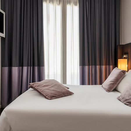 קאטוליקה Hotel Ines מראה חיצוני תמונה