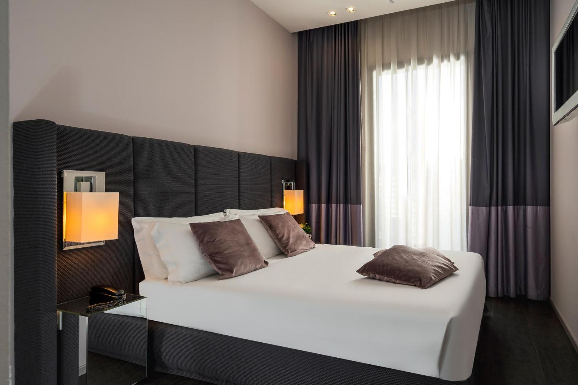 קאטוליקה Hotel Ines מראה חיצוני תמונה